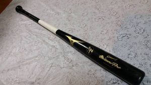 バット npbのYahoo!オークション(旧ヤフオク!)の相場・価格を