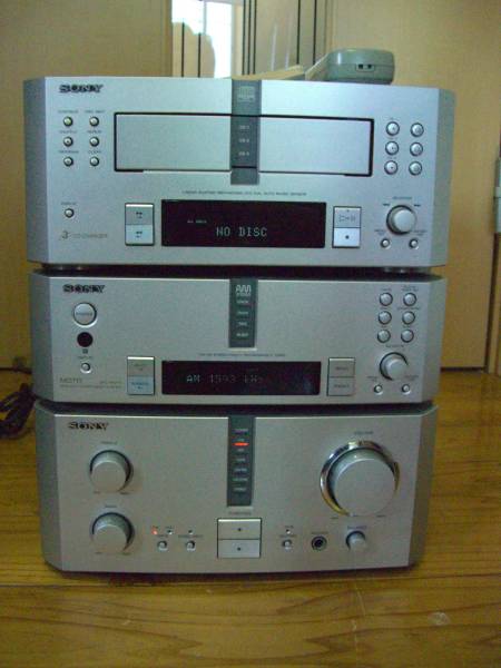 SONY□DHC-MD717□SPとMD無し□リモコン/取説有り□3連CD(システム