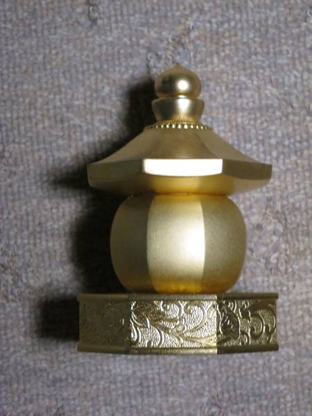 実家整理品　八角五輪塔　？　重さ　約1335g 八角五輪塔(模) 光明真言 百萬塔 総本山 西大寺(東洋彫刻)｜売買された