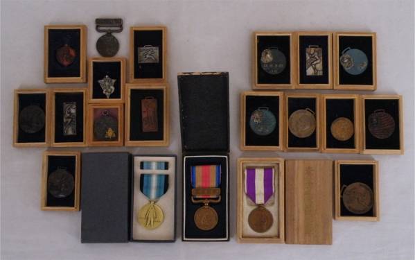 【メダル収集/20個】記章 バッジ