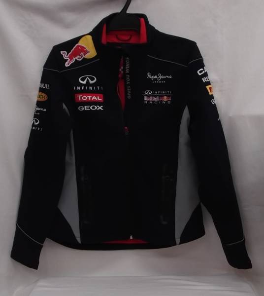 Red Bull pepe jeans ソフトシェルジャケット