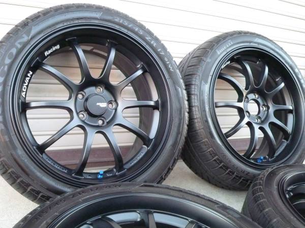 極上!アドバンRS-D7.5J-17黒+ピレリー215/45レガシィBRZプリウス