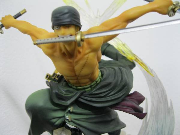 ワンピース フィギュアーツzero ゾロ Battle Ver 煉獄鬼斬り ロロノア ゾロ 売買されたオークション情報 Yahooの商品情報をアーカイブ公開 オークファン Aucfan Com