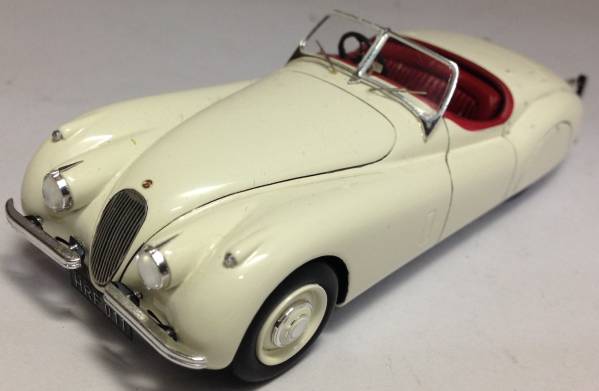 Spark 1/43 ジャガーXK120ロードスター Minimax 新品！