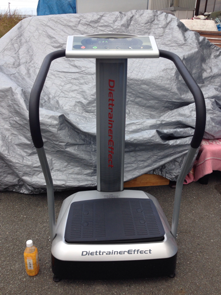 DiettrainerEffect DT-1フジ医療機器　ブルブルマシーン DT-1 フジ医療器 ダイエットトレーナーエフェクト ブルブル ぶるぶる