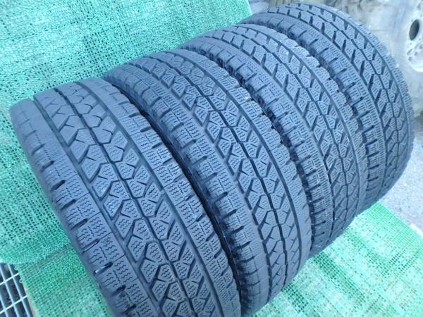 TSB34☆BS・ブリザックW979☆205/65R16☆4本、7.0山2014年式！ タイヤ