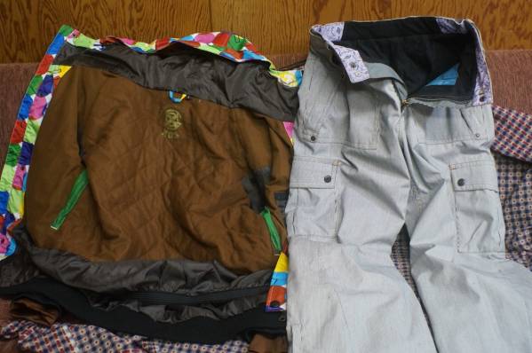 ♪スノボウェア上下★XOS/S(L?)+kissmark/L