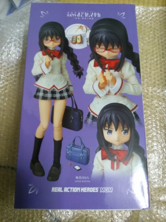 RAH 魔法少女まどか☆マギカ 暁美ほむら 制服Ver. 【公式通販】
