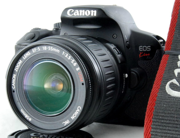 Canon kiss X6i❤️ショット数少❤️手ぶれ補正レンズ✨デジタル一眼レ スグ使える☆CANON キヤノン EOS KISS X6i レンズ＆SD☆即決送無