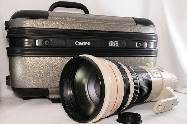 Canon キヤノン EF 600mm F4L IS USM カメラケース付