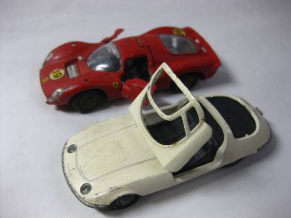 イタリア製フェラーリ他ミニカージャンク2点