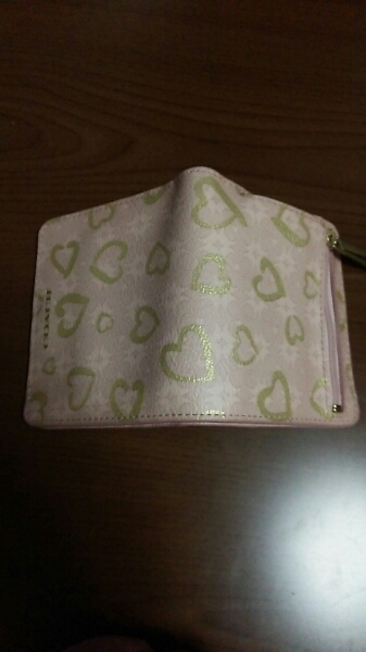 コーチ２つ折り財布です。レディース用です