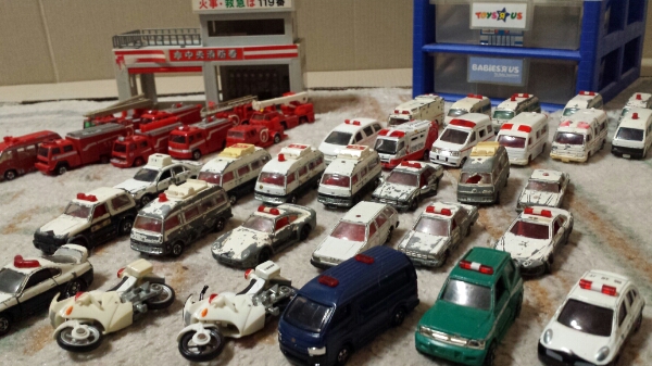 トミカ☆大量☆緊急車両セット☆消防車☆救急車☆パトカー☆ ミニカー