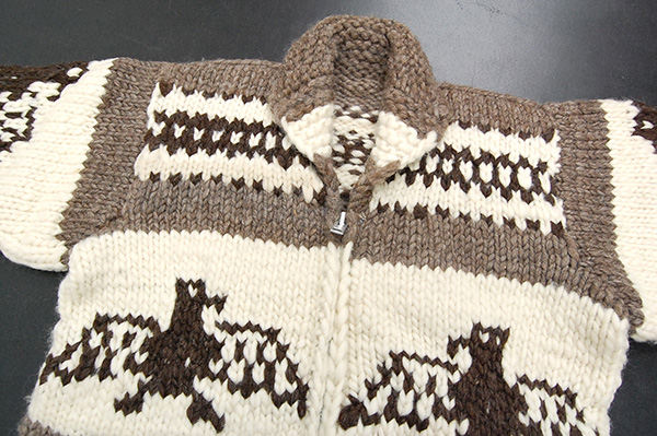 本場カナダ製サンダーバード柄 本格ハンドニットカウチン/カナタ