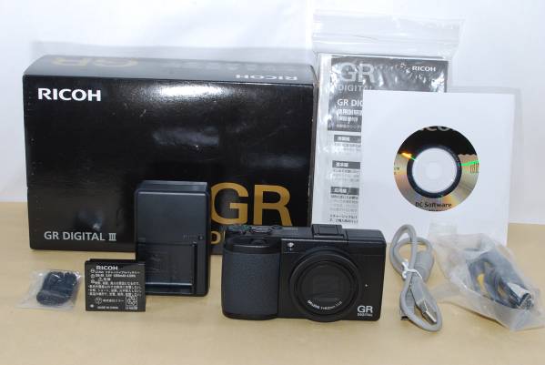 ☆新品級美品☆ リコー RICOH GR DIGITAL III 元箱付属品 RICOH GR