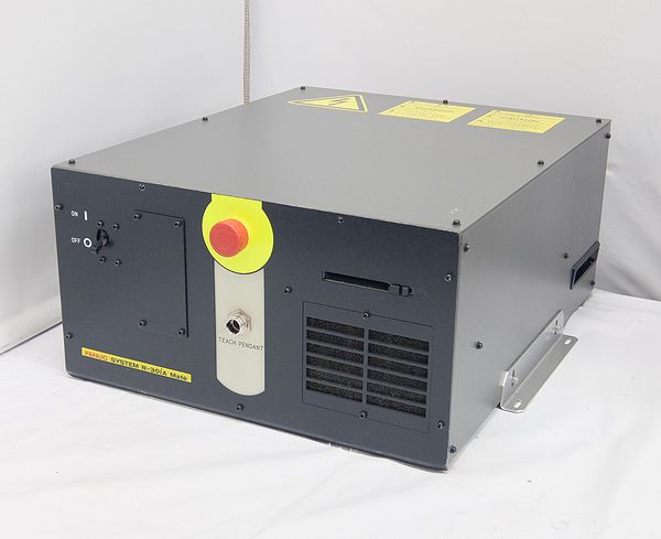 FANUC SYSTEM R-30iA MATE ジャンク #119723