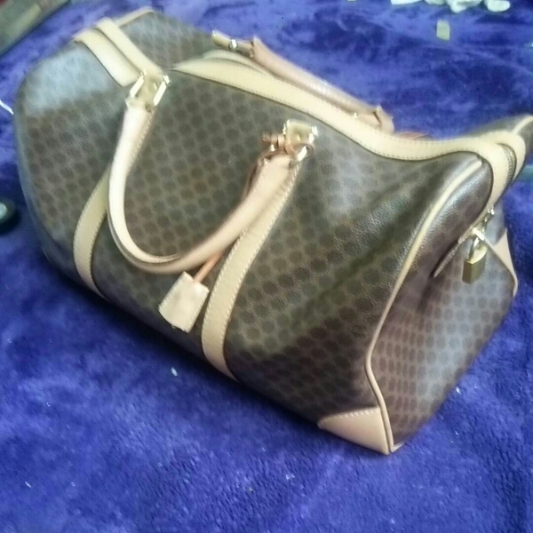 セリーヌのバック鍵つき