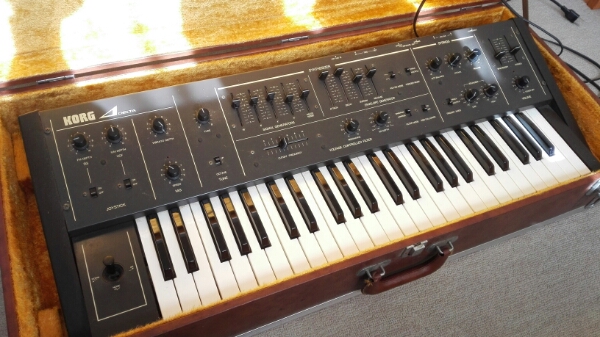 美品 KORG DELTA DL-50 アナログシンセサイザー hardcase付き コルグ
