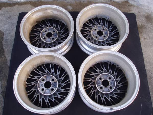 トヨタ bB純正ホイール 15X6JJ 4穴 インセット39 トヨタ bB