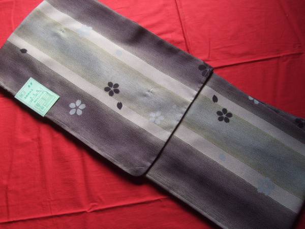 【袷小紋】　洗える着物／茶・緑系・ベージュ細縞に桜花柄　Ｍ寸