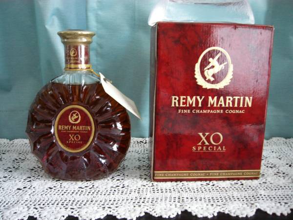 未開栓REMY MARTIN レミーマルタン XO スペシャル700ML