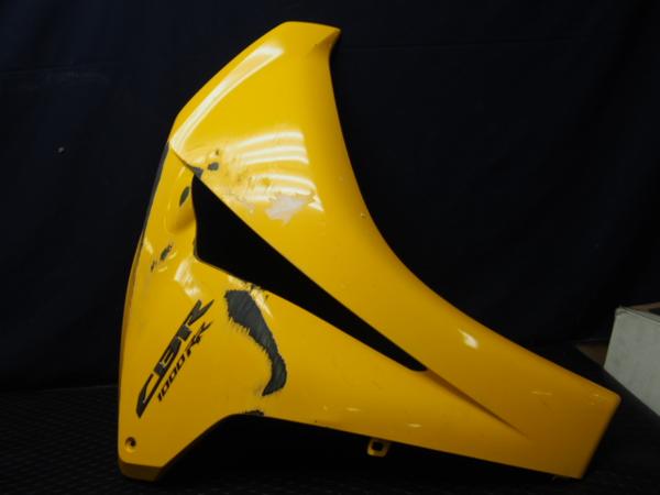 CBR1000RRアンダーカウル右_SC59/～11年