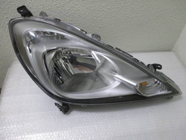 フィット GE6 GE7 後期 右ヘッドライト ハロゲン P9603 E9 フィット