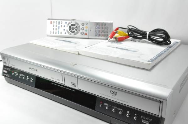 ★極上美品★東芝 VHS⇔DVDダビングデッキ！取説リモ付！