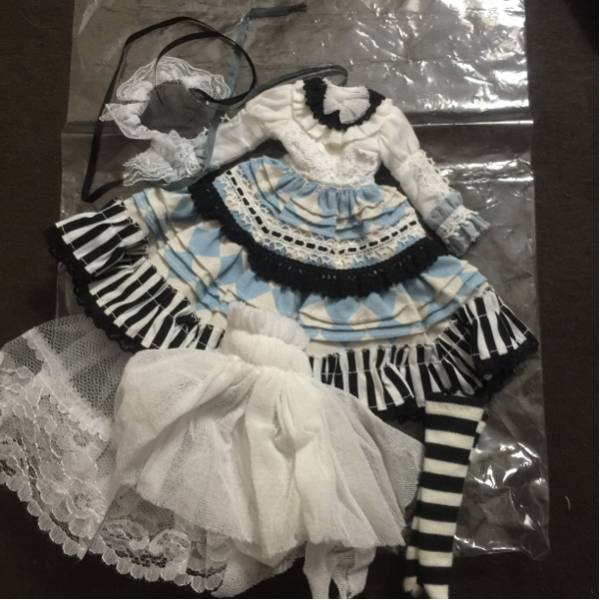 ブライスOFセット/作家様 中古 アリス服