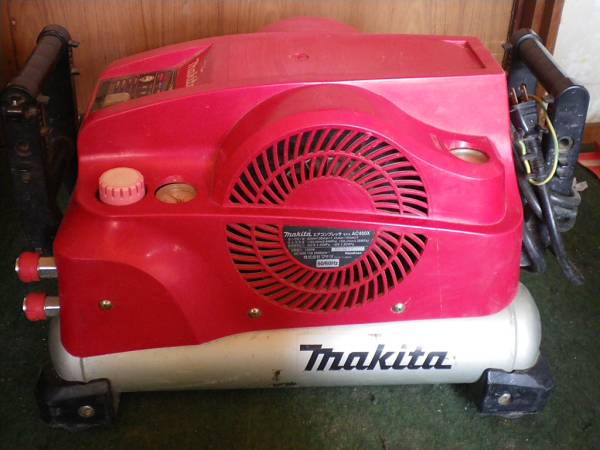 マキタ高圧コンプレッサーAC460Xジャンク品