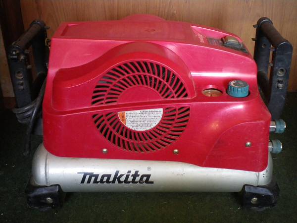 マキタ高圧コンプレッサーAC460Xジャンク品