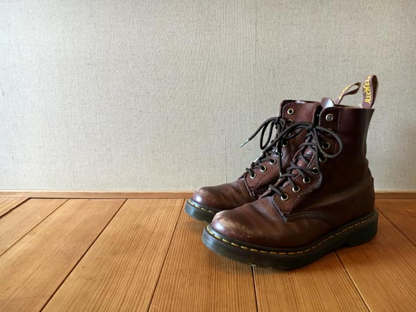 * ドクターマーチン * 8ホール ブーツ レディース UK4 茶色