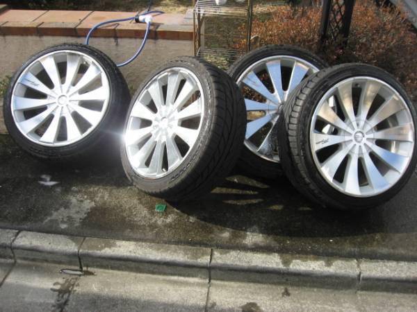 ロクサーニテンペスト　エスティマ・アルファード・オデッセイに