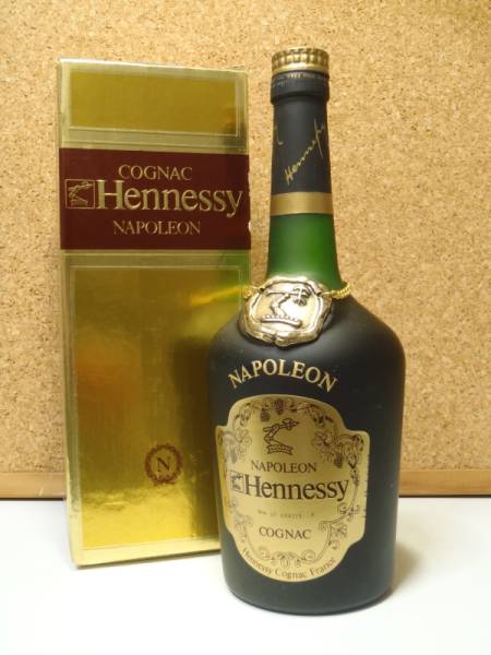 古酒☆送料無料☆未開栓箱付☆ナポレオン☆コニャック☆700ml 食品