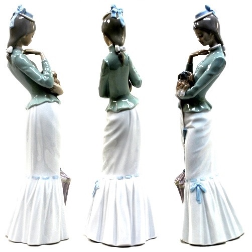 美品リヤドロ子犬を抱く貴婦人 フィギュリン 4893 LLADRO 公式通販
