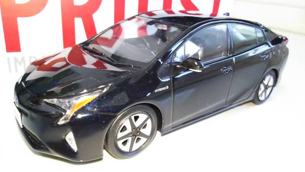 トヨタ　新型プリウス　ミニカー　ブラック 【非売品】
