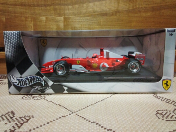 ホットウィール フェラーリ F2004 M.シューマッハ 2004 1/18 F1