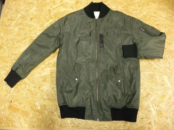 Avan Lily アヴァンリリィ 中綿入り MA-1風ジャケット ブルゾン