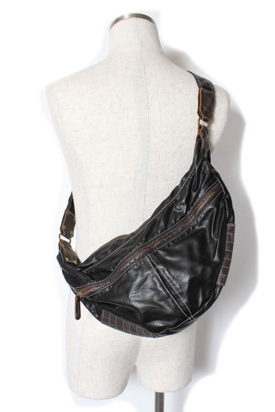 MASTER PIECE chef-d'oeuvre レザー ショルダーバッグ 黒