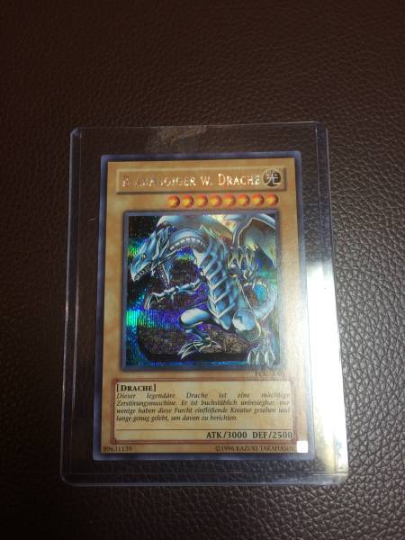 【美品】ドイツ版　青眼の白龍　PCK-G001 シークレット　希少