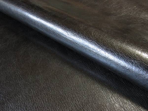 T031714★国産シュリンクレザー★ブラック★257dm2