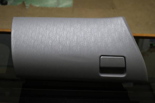 プリウスα　４０系　グローブボックス　上側　