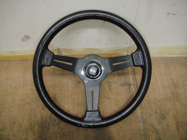 NARDI ナルディ 黒レザー レッドステッチ ☆中古☆ ナルディ
