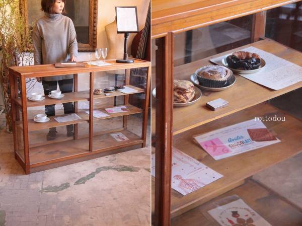 Rotto♪古い雑貨店の木枠ガラスケース アンティークショーケース