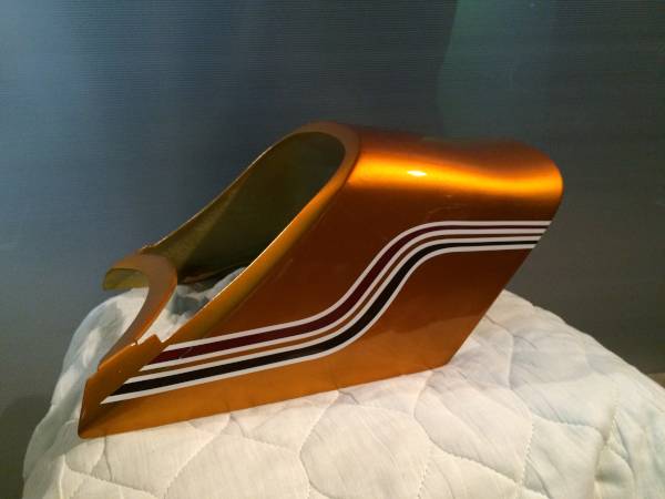 カワサキ　750SS H2テールカウルFRP　美品　H2　SS