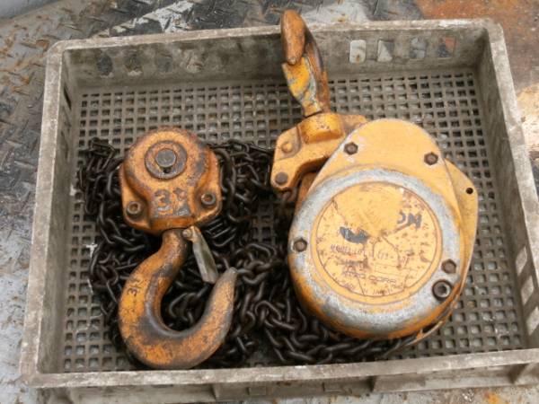 キトー　チェーンブロック　3ton　中古品