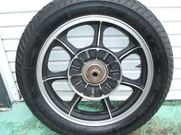 Ｚ1300　純正リヤホイール中古