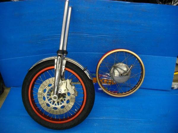 T【1】難有 CB400Four 足回りセット DIDアルミリム ブレンボ付き