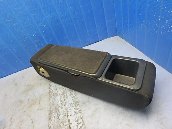 タント　L350.L360　アームレスト　小物入付　クロ系