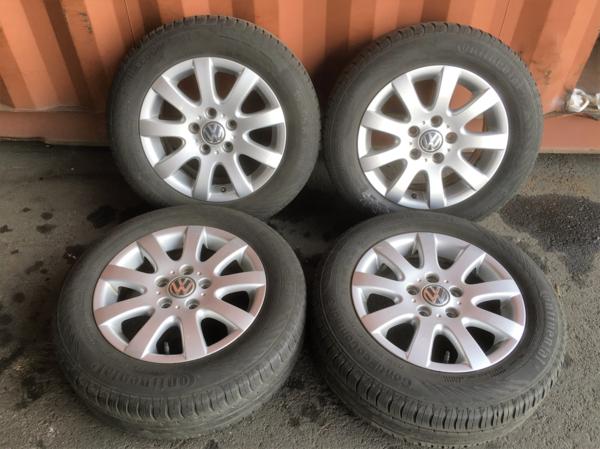 フォルクスワーゲン VW VW純正 205⁄55R16 純正 トゥーラン パーツ 